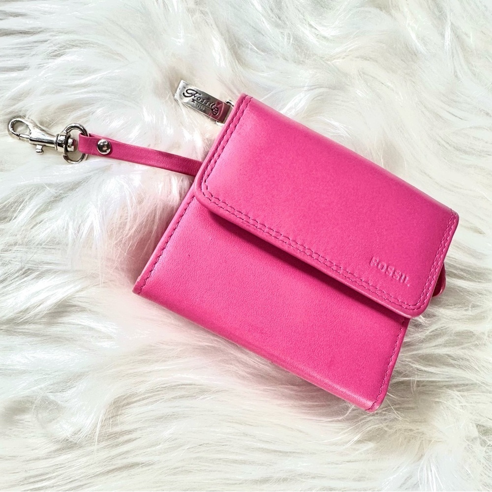 FOSSIL Genuine Leather Mini Bifold Silver Snap Wallet in Fuchsia - Vintage; EUC - Picture 6 of 8